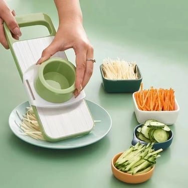 Vegetable Slicer with Handguard